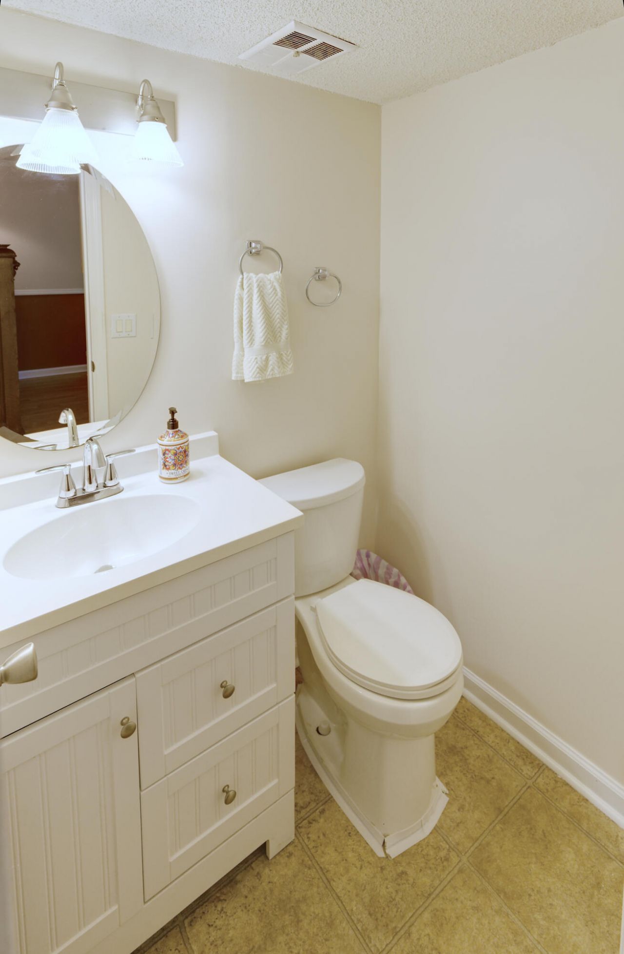 415 Parkdale Drive Photo 10
