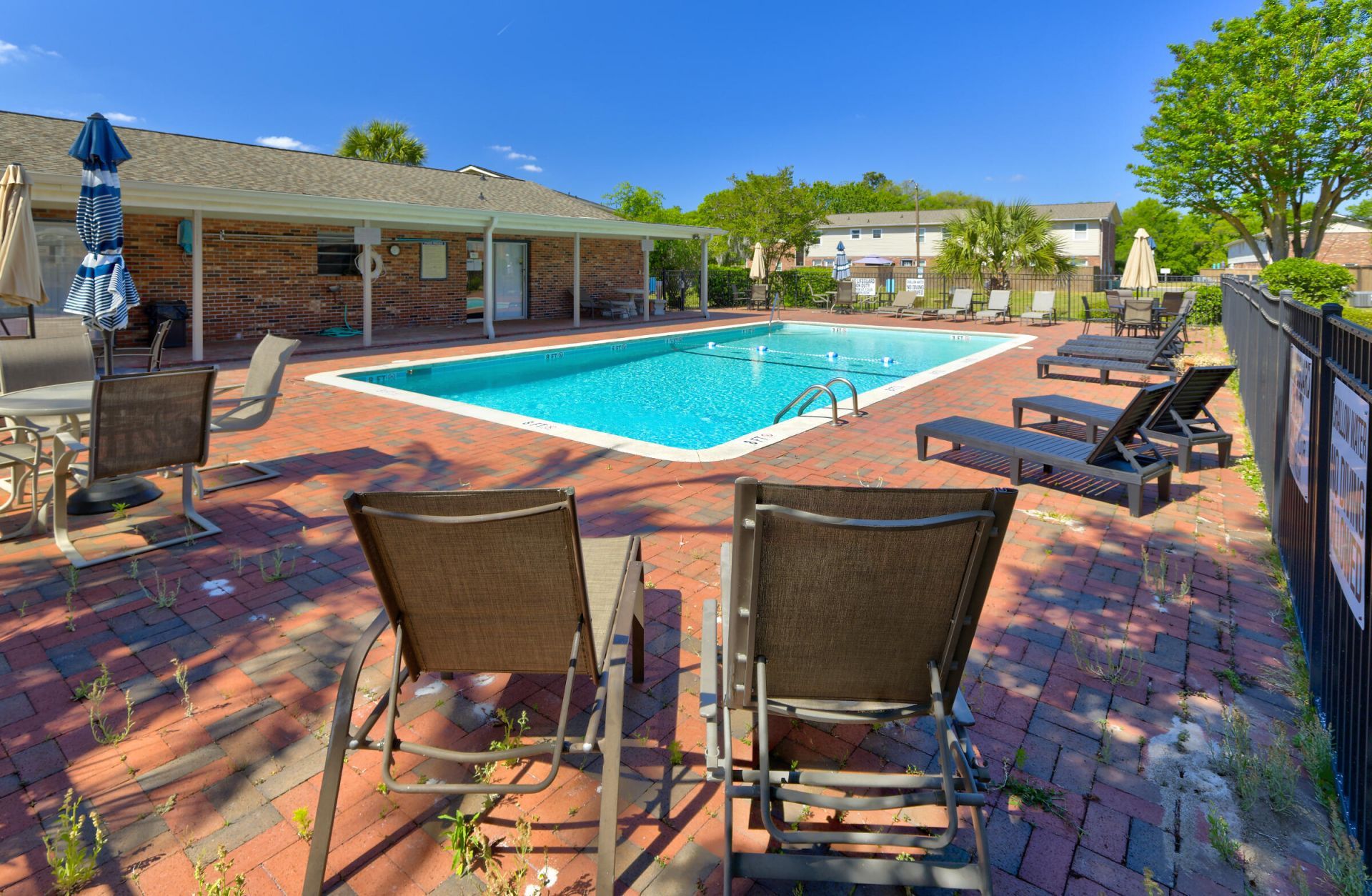 415 Parkdale Drive Photo 13