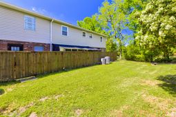 415 Parkdale Drive photo 4