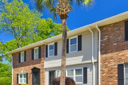 415 Parkdale Drive photo 4