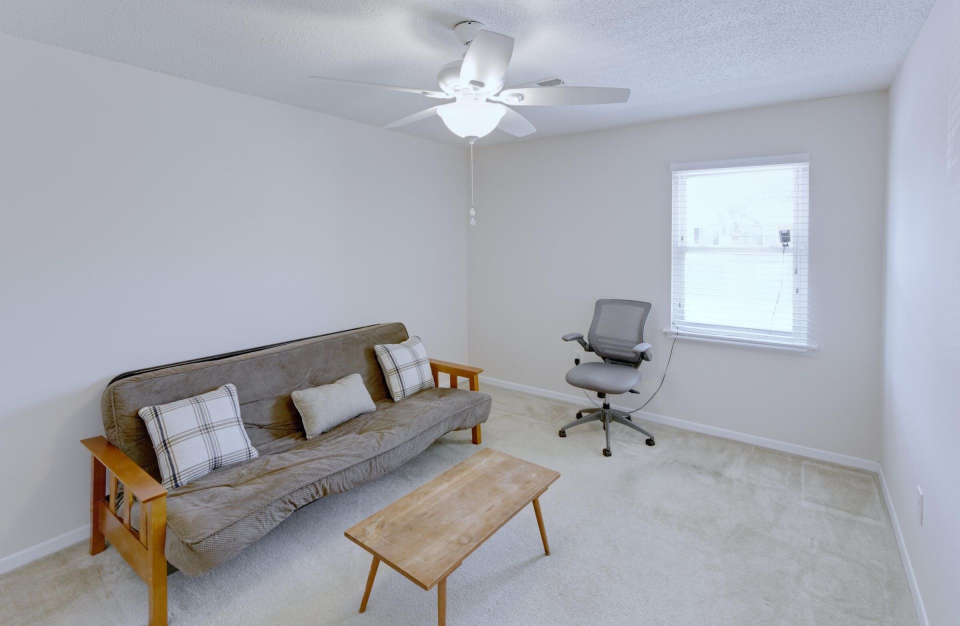 415 Parkdale Drive Photo 22