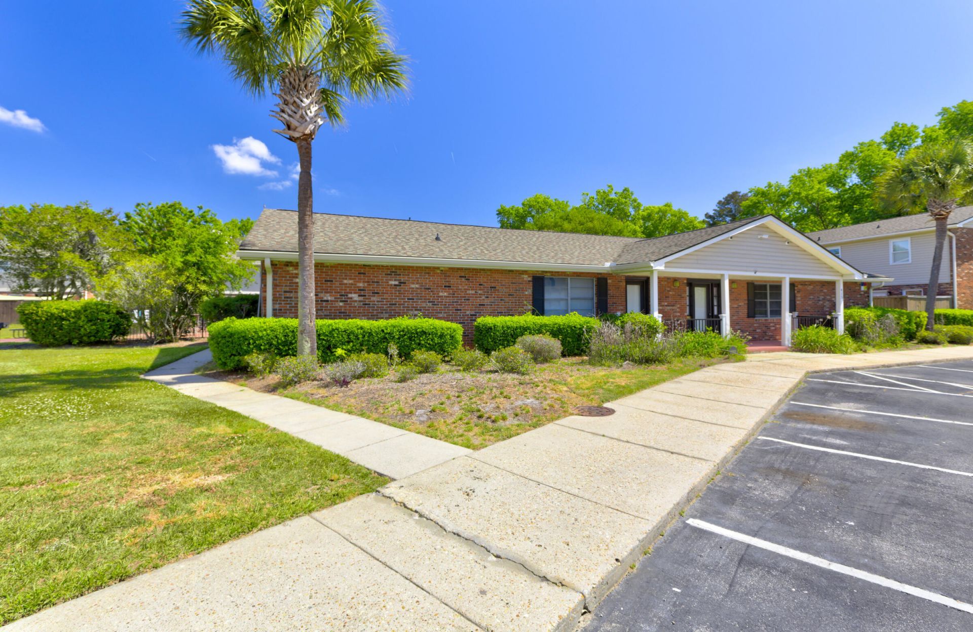 415 Parkdale Drive Photo 25