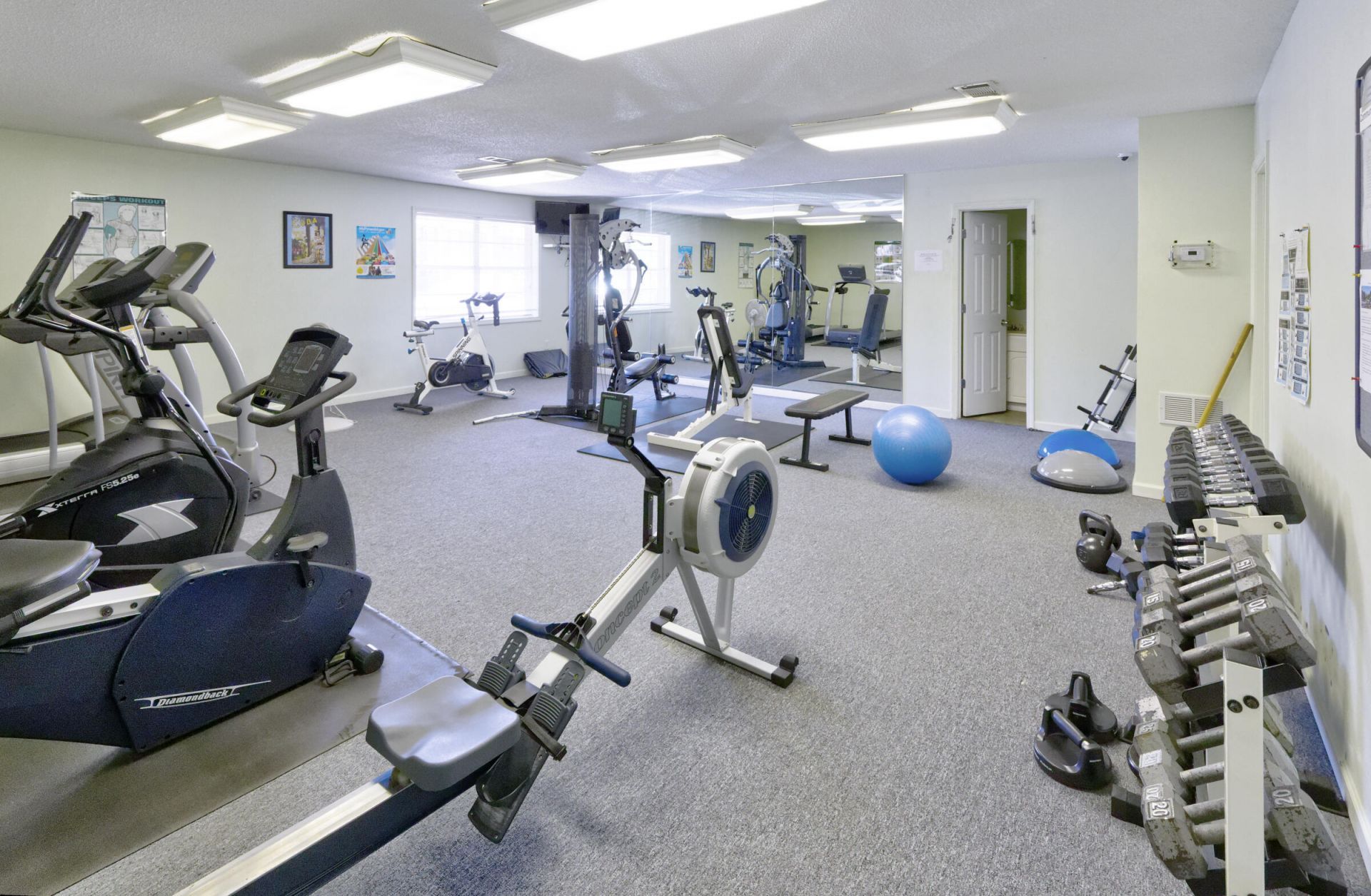 415 Parkdale Drive Photo 9