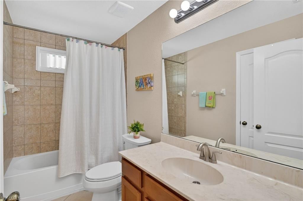 8696 Banyan Bay Blvd, Fort Myers, FL 33908 Photo