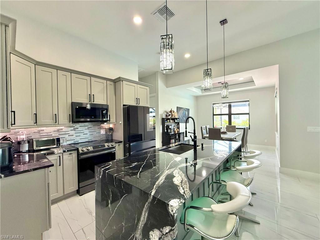 2618 NW 8th Ter, Cape Coral, FL 33993 Photo