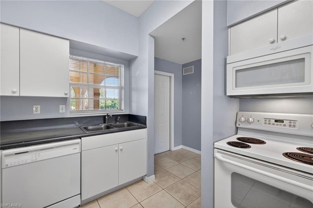 950 Hancock Creek South Blvd, Unit 425, Cape Coral, FL 33909 Photo