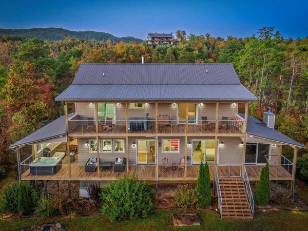 345 Branam Hollow Road, Gatlinburg, TN 37738