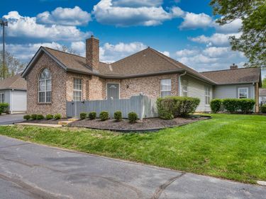 360 Villa Oaks Lane, Columbus, OH 43230