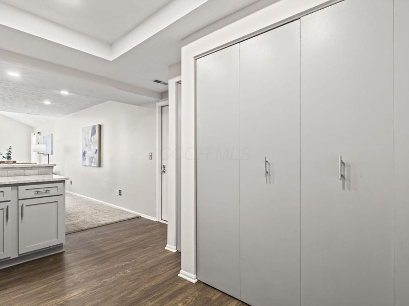 360 Villa Oaks Lane, Columbus, OH 43230 Photo 12