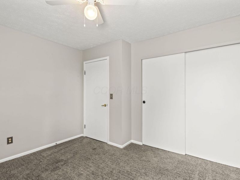 360 Villa Oaks Lane, Columbus, OH 43230 Photo 19