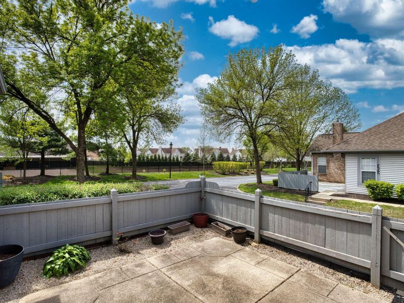 360 Villa Oaks Lane, Columbus, OH 43230 Photo 28