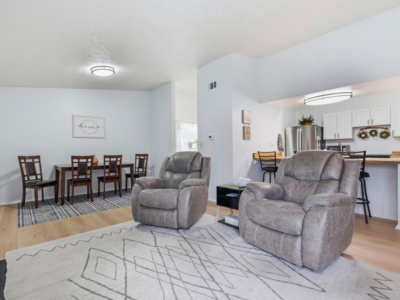 1013 S Hempstead Road, Westerville, OH 43081 Photo 6