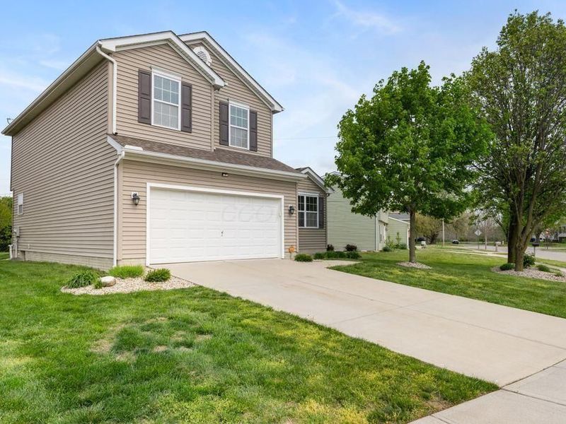 2335 Creek View Place, Unit 35, Grove City, OH 43123 Photo 2