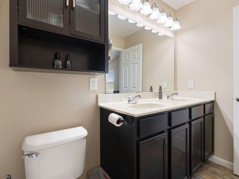 2335 Creek View Place, Unit 35, Grove City, OH 43123 Photo 27