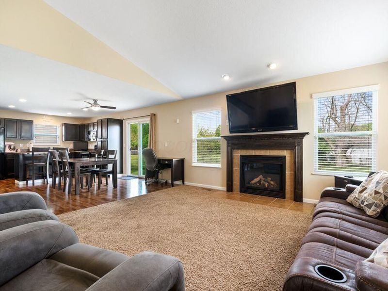 2335 Creek View Place, Unit 35, Grove City, OH 43123 Photo 7