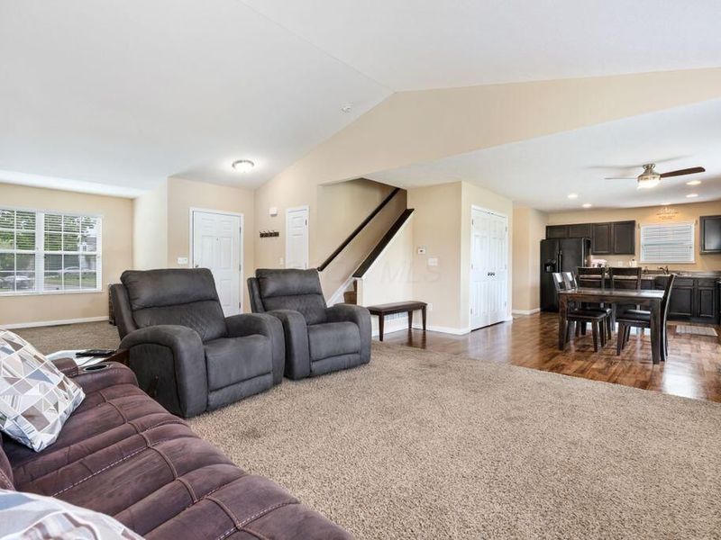 2335 Creek View Place, Unit 35, Grove City, OH 43123 Photo 9