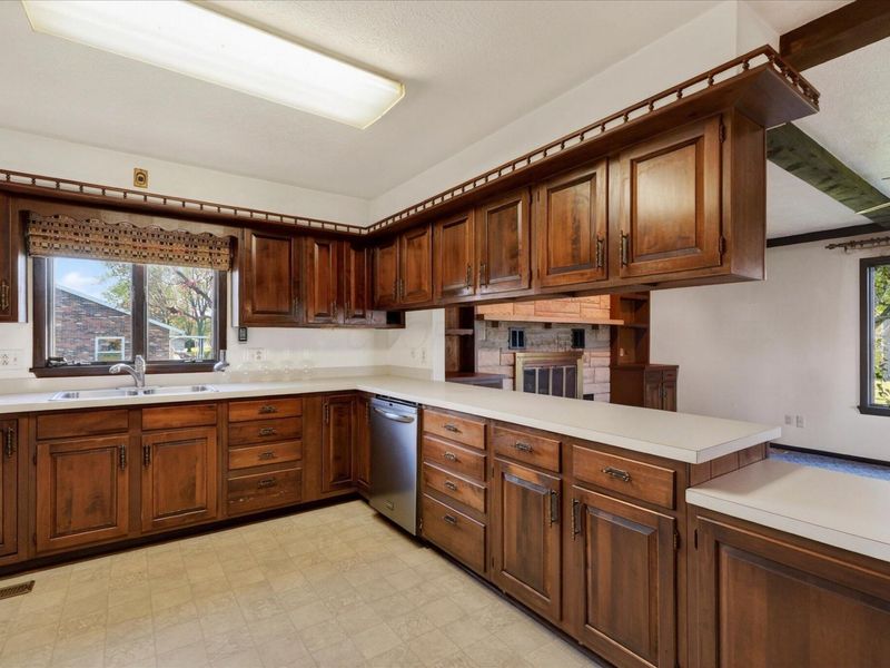 235 San Mar Gale Drive, Sabina, OH 45169 Photo 13