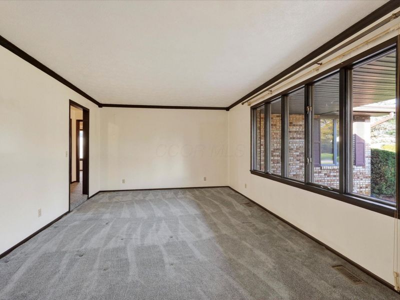 235 San Mar Gale Drive, Sabina, OH 45169 Photo 7