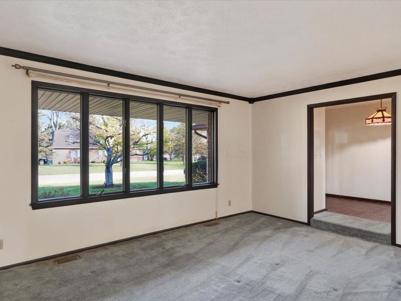 235 San Mar Gale Drive, Sabina, OH 45169 Photo 8