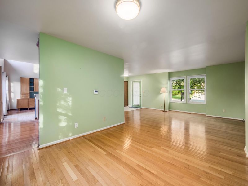 3851 Equestrian Court , Columbus, OH 43221 Photo 11