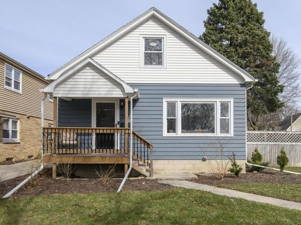 2902 N 75th STREET, Milwaukee, WI 53210