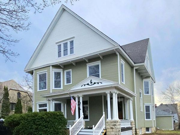 1720 College AVENUE, Racine, WI 53403