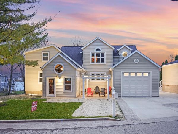 191 Riverside DRIVE, Waterford, WI 53185