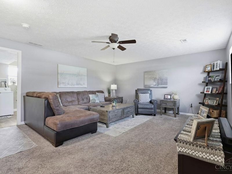 596 Terrace Creek Court, Clearcreek Twp., OH 45036 Photo 11