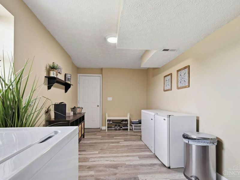 596 Terrace Creek Court, Clearcreek Twp., OH 45036 Photo 30