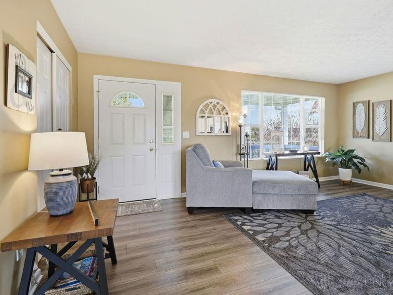 596 Terrace Creek Court, Clearcreek Twp., OH 45036 Photo 6