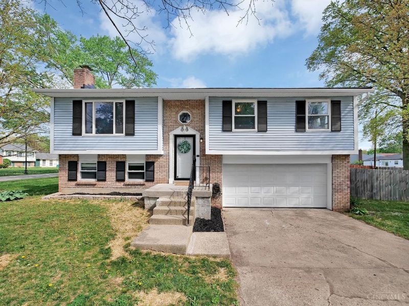 1296 Laura Lane, Mason, OH 45040 Photo 1