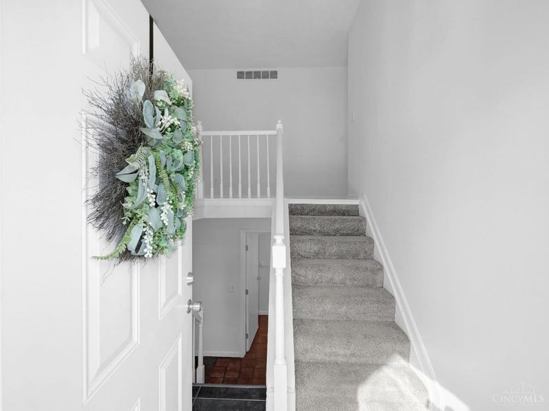 1296 Laura Lane, Mason, OH 45040 Photo 3