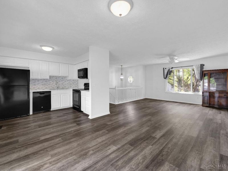 1296 Laura Lane, Mason, OH 45040 Photo 6