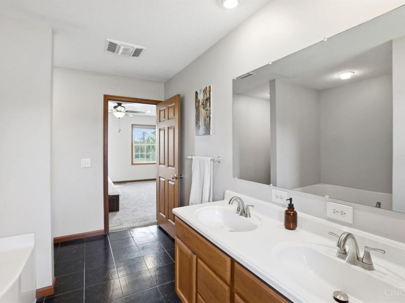 76 Whitethorne Court, Union Twp, OH 45177 Photo 26