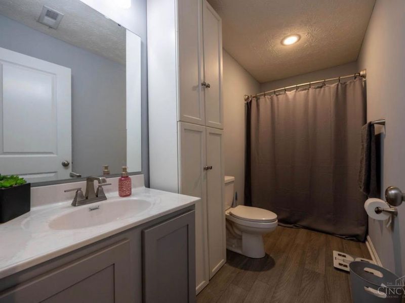 6915 Mearl Ave, North College Hill, OH 45239 Photo 12