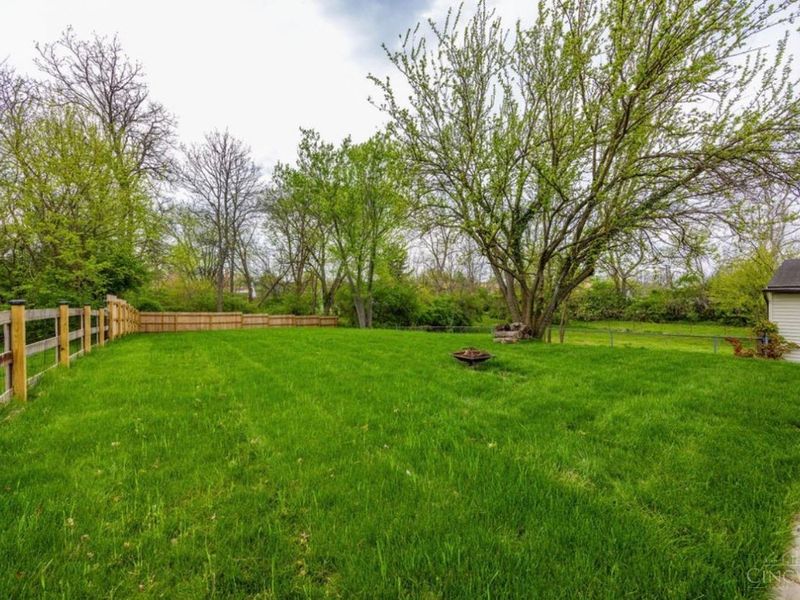 6915 Mearl Ave, North College Hill, OH 45239 Photo 3