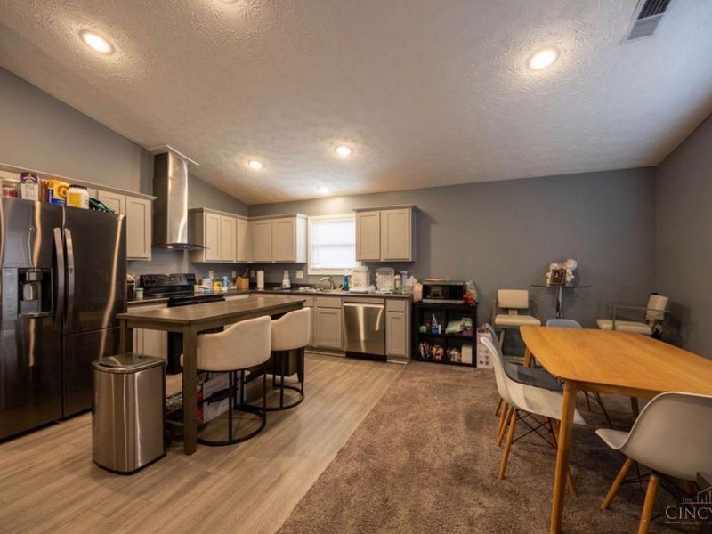 6915 Mearl Ave, North College Hill, OH 45239 Photo 9