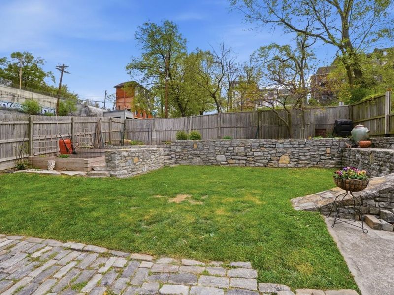 1816 Sycamore Street, Cincinnati, OH 45202 Photo 50