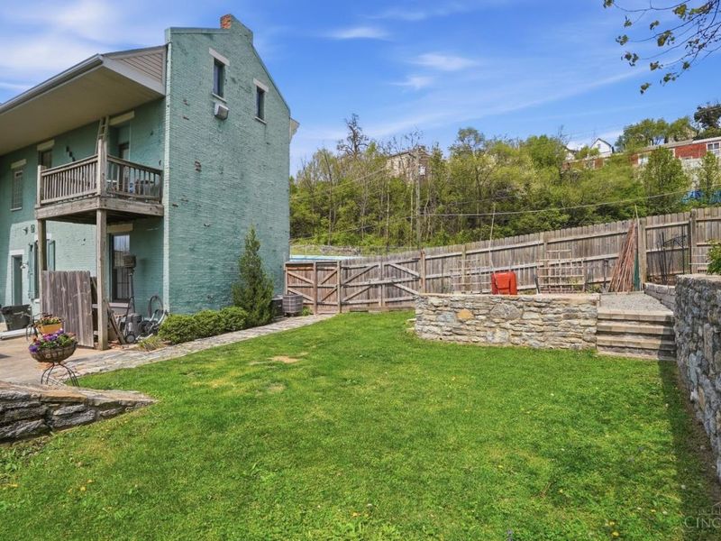 1816 Sycamore Street, Cincinnati, OH 45202 Photo 51