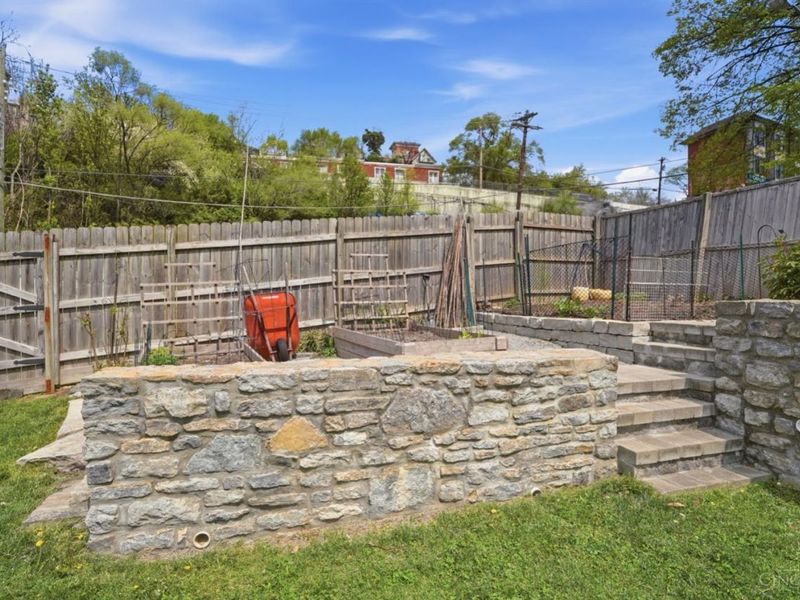 1816 Sycamore Street, Cincinnati, OH 45202 Photo 52