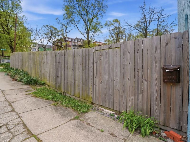 1816 Sycamore Street, Cincinnati, OH 45202 Photo 58