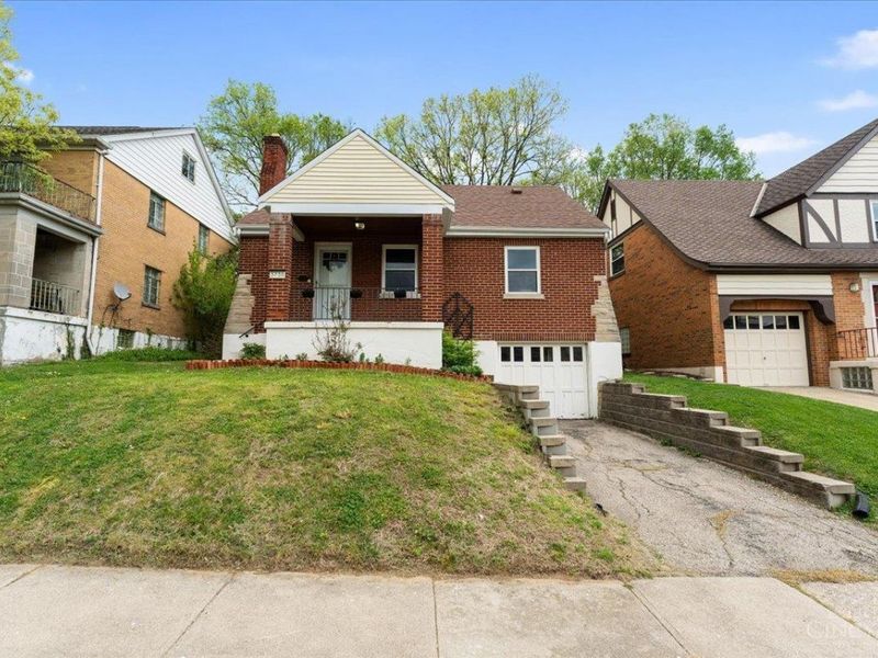 3730 Marydell Place, Cheviot, OH 45211 Photo 1