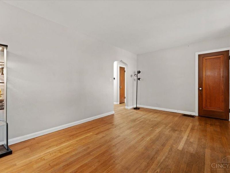 3730 Marydell Place, Cheviot, OH 45211 Photo 6