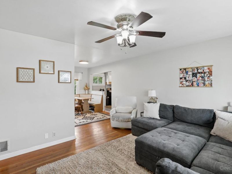 581 Fairhaven Drive, Hamilton, OH 45013 Photo 6