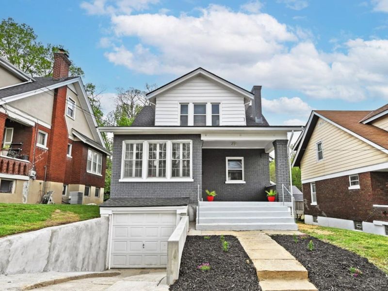 290 Bodmann Avenue, Cincinnati, OH 45219 Photo 1