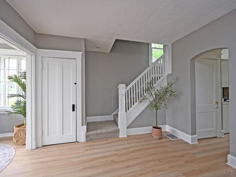 290 Bodmann Avenue, Cincinnati, OH 45219 Photo 11