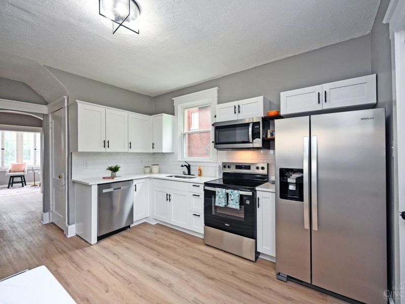 290 Bodmann Avenue, Cincinnati, OH 45219 Photo 16