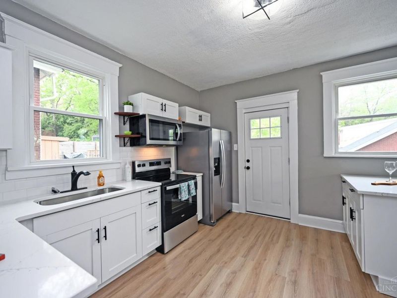 290 Bodmann Avenue, Cincinnati, OH 45219 Photo 17