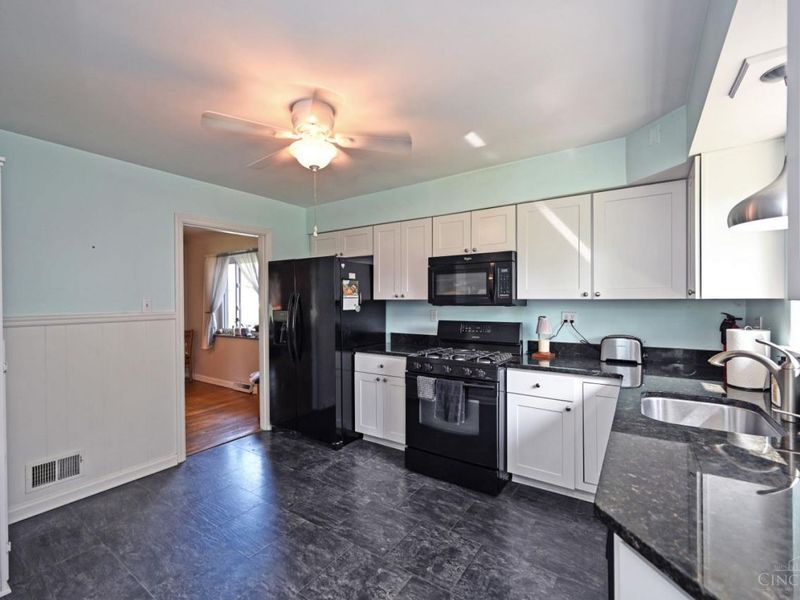 948 Alnetta Drive, Cincinnati, OH 45230 Photo 15