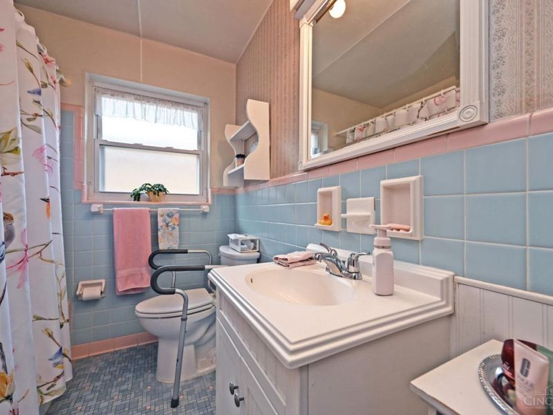 948 Alnetta Drive, Cincinnati, OH 45230 Photo 22